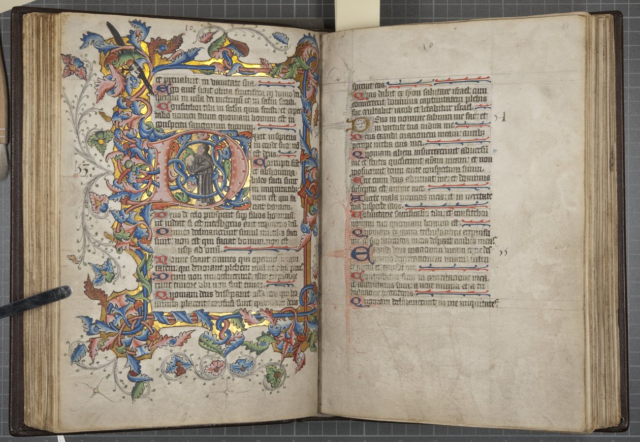 带有 Sarum 的圣咏使用日历，Fol 40 verso 41 recto，c.1425-75（牛皮纸上的墨水、油漆和金色） 作者 英语学校