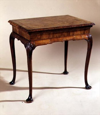 边桌，c.1710（胡桃木） 作者 英语学校