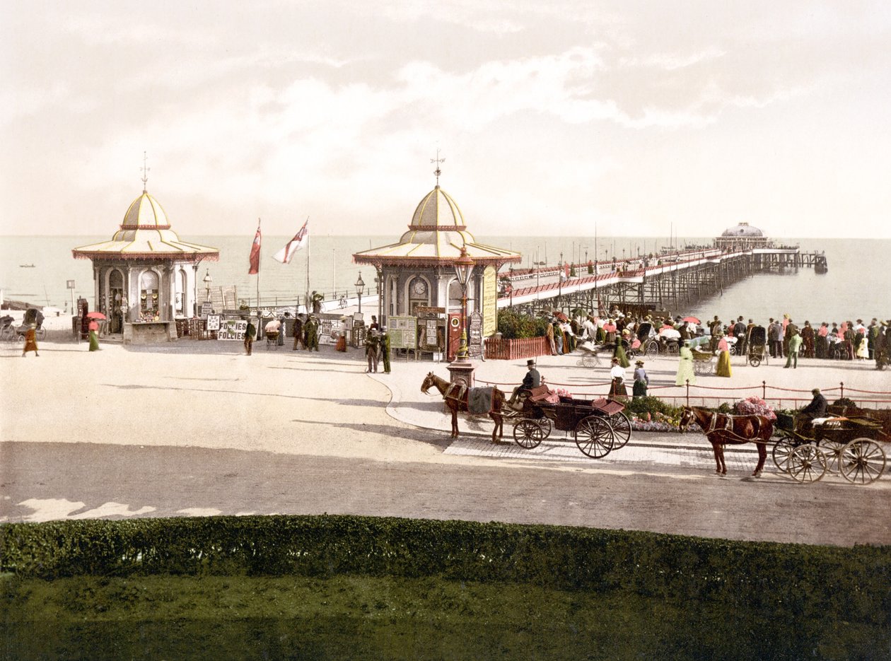 The Pier，Worthing（手工彩色照片） 作者 英语学校