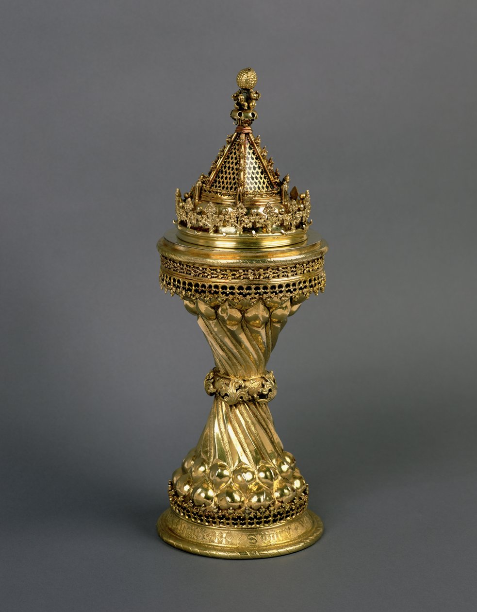 Warden Hills Salt，由Warter的Walter Hill，1475-94，c.1475-94（银镀金）颁发给牛津新学院（另见355577） 作者 英语学校