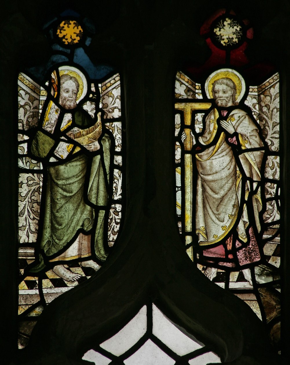 N5窗口描绘了St Jude和St Thomas 作者 英语学校