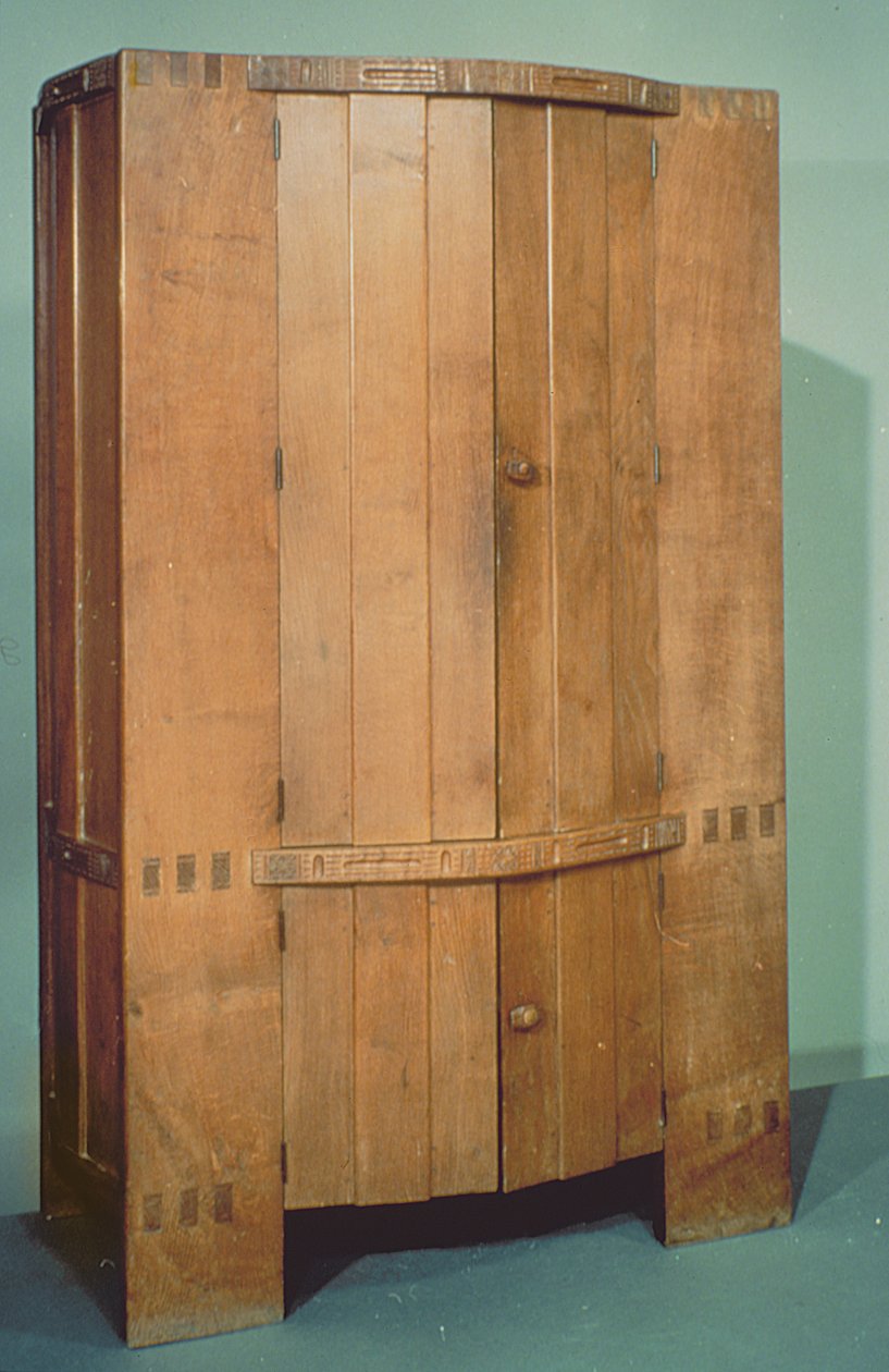 衣柜，c.1902（橡木） 作者 欧内斯特·巴恩斯利