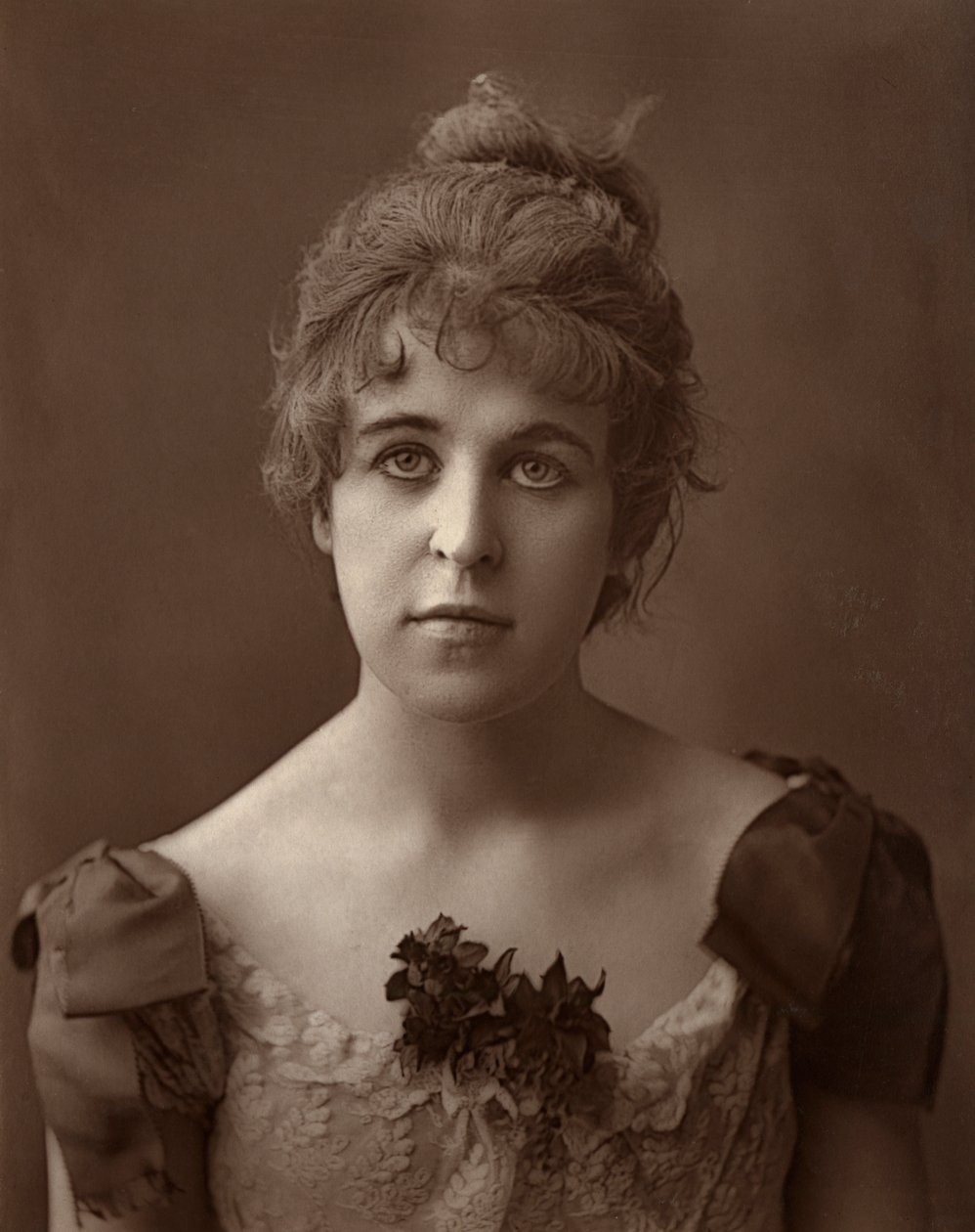 诺里斯小姐，英国女演员，1887年 作者 欧内斯特·巴劳