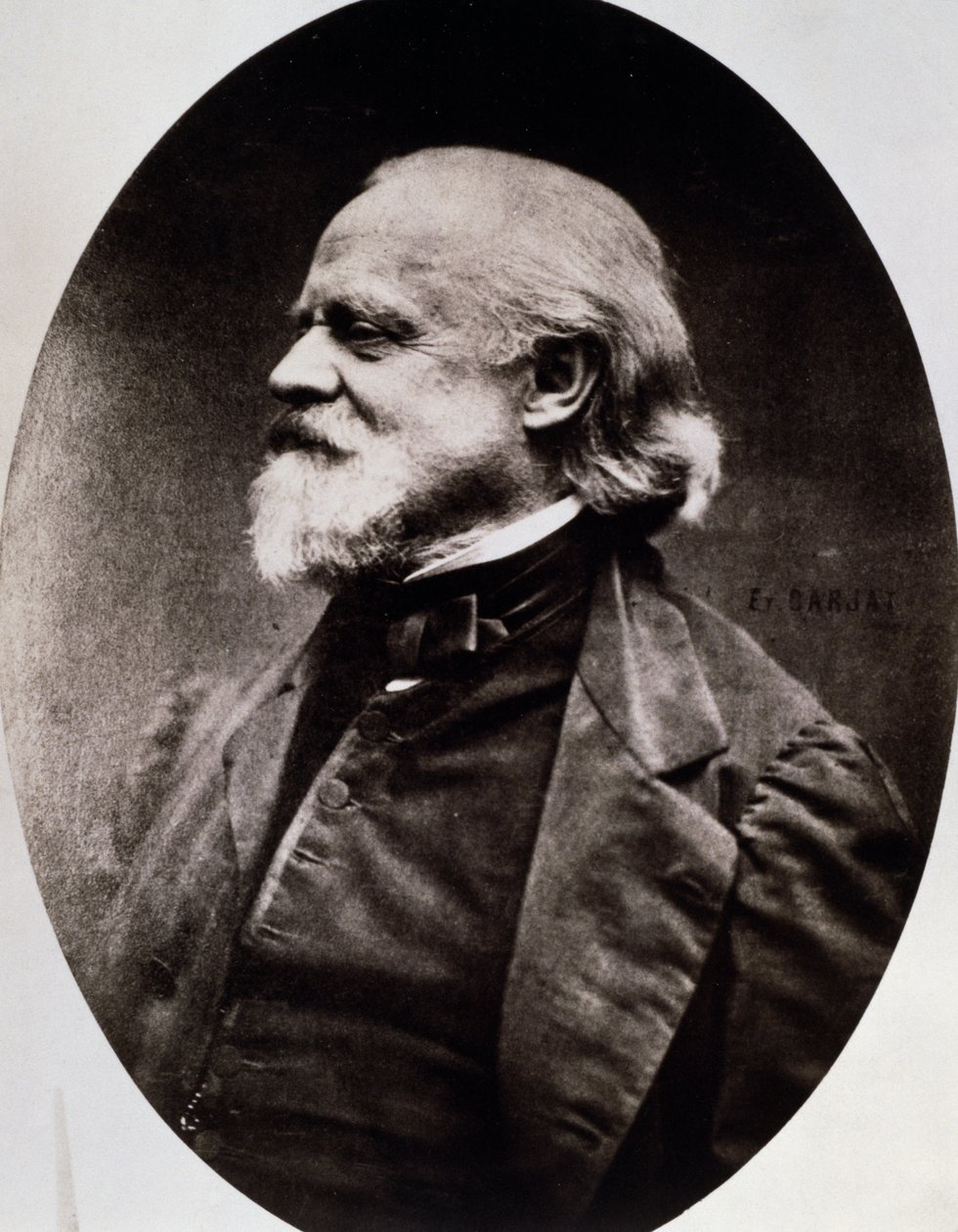  作者 艾蒂安·卡加特