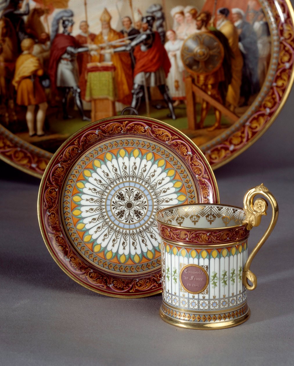供应由巧克力制成的瓷杯和碟子。 由 Etienne Charles Leguay (1762-1846) 实现，1835 年 Sevres，瓷器厂 作者 艾蒂安·查尔斯·勒瓜（Etienne Charles Leguay）