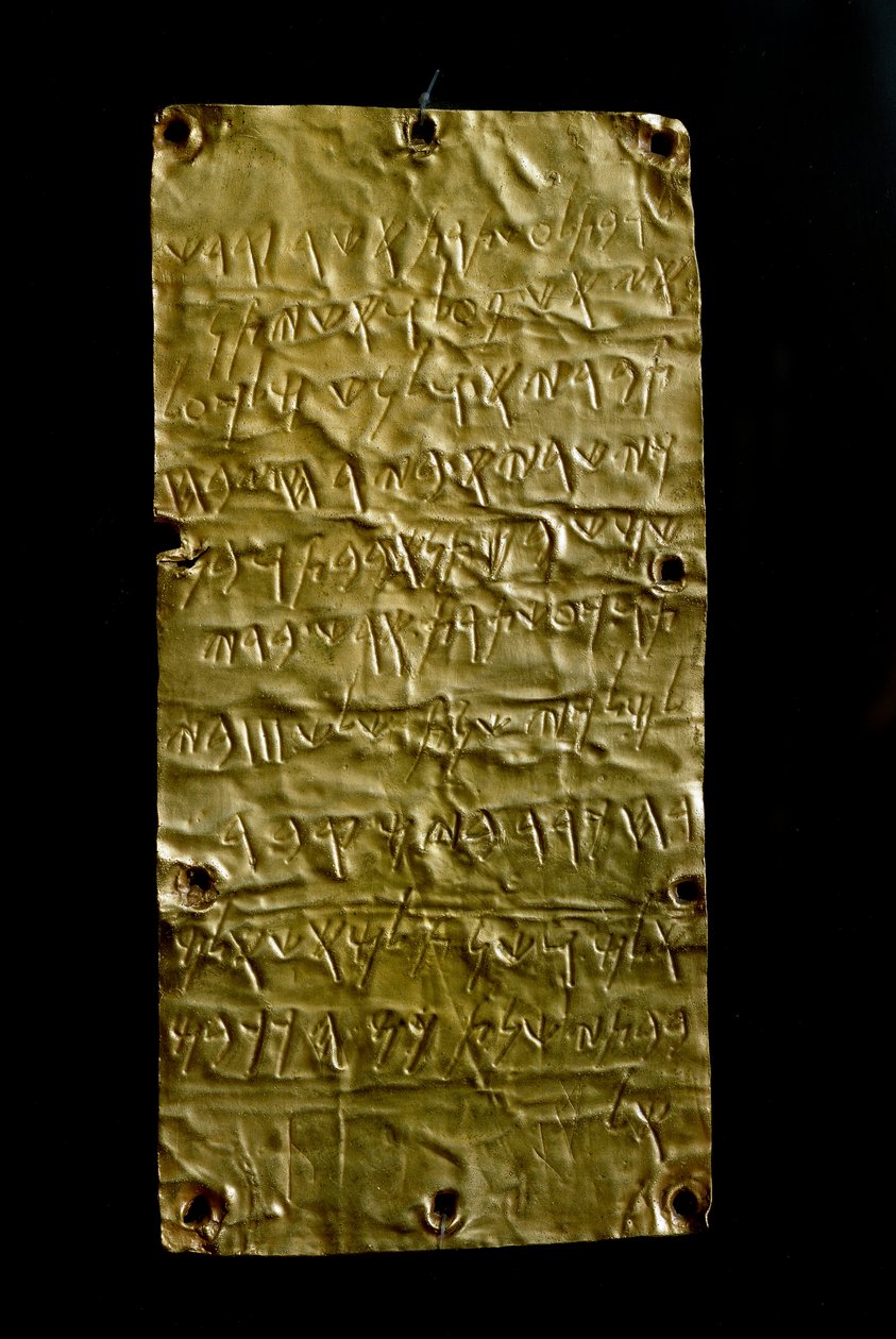 Antiquite etruscan：Pyrgi的金片（板条），刻有献给女神Astarte的Phenician铭文。公元前6世纪末至5世纪初。凹陷。19.3厘米 罗马，国家朱利亚别墅博物馆 作者 伊特鲁里亚语