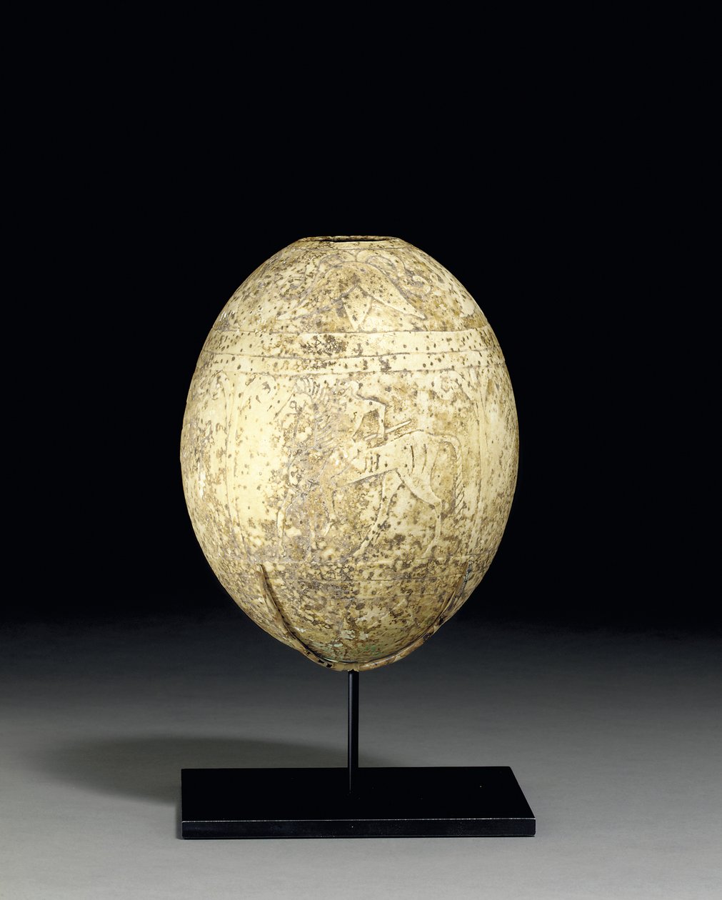 刻有鸵鸟蛋，约在公元前6世纪中叶 作者 伊特鲁里亚语