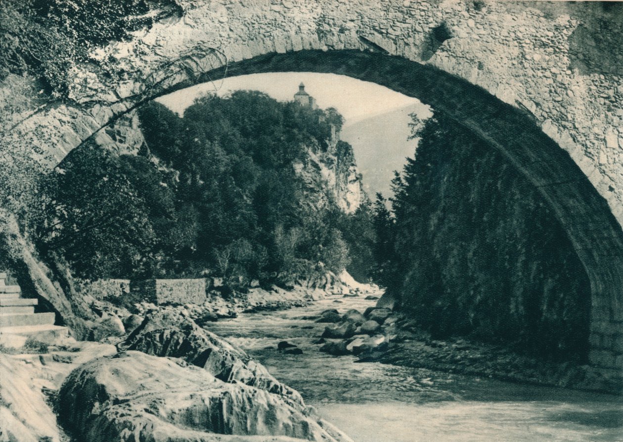 过客河和芝诺城堡，梅拉诺，南蒂罗尔，意大利，1927年 作者 尤金·波普尔