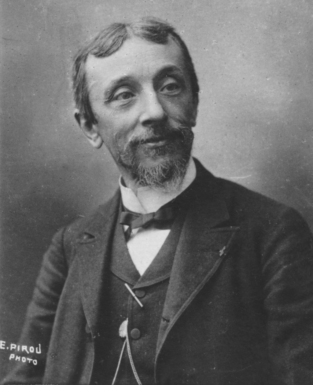 根据Armand，c1893 作者 尤金·皮鲁（Eugene Pirou）