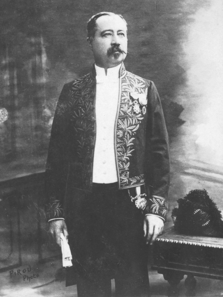 门面，c1893 作者 尤金·皮鲁（Eugene Pirou）