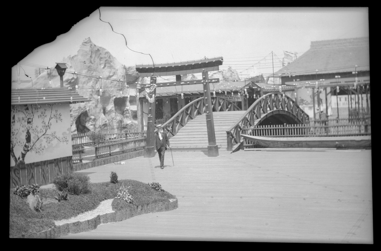 1903年月神公园日本村（硝酸盐阴性） 作者 尤金·韦姆林格