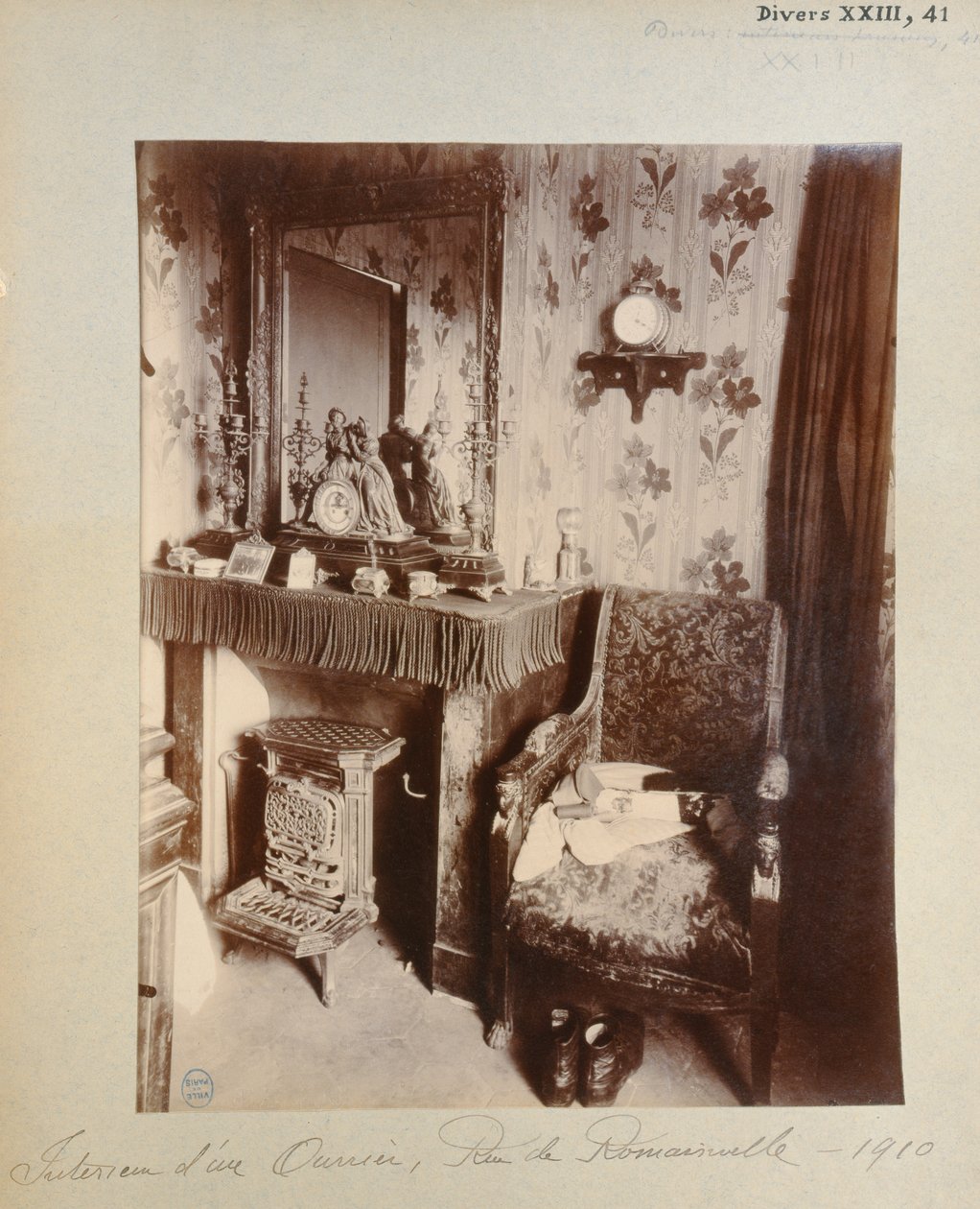 工人阶级家的内部在rue de Romainville，巴黎，1910年 作者 欧仁·阿格特