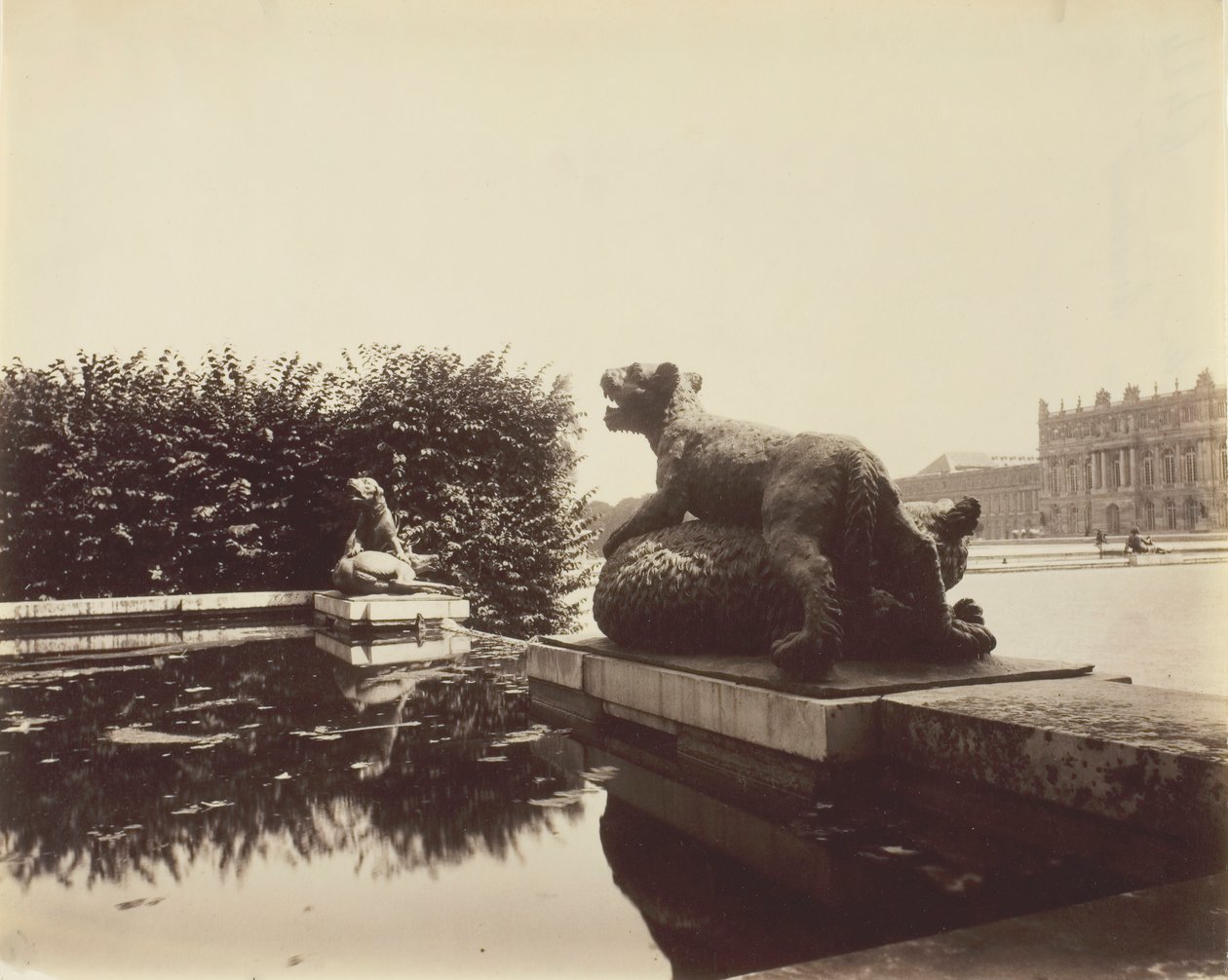 凡尔赛，Fontaine du Point du Jour, Tigre Terrassant un Ours by Houzeau, 1903. 作者 欧仁·阿格特