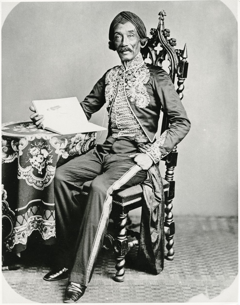 拉登萨利赫的肖像，1872年 作者 欧洲摄影师