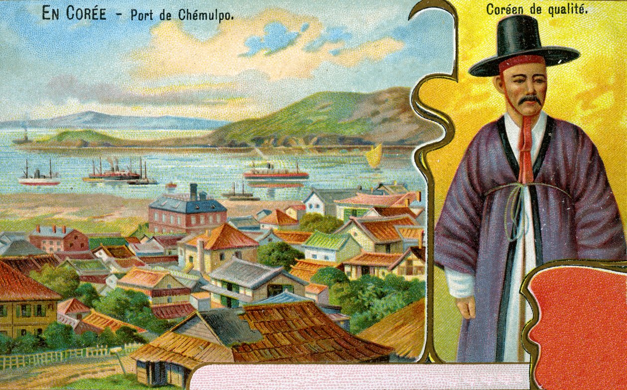 1904年，一位穿着传统服饰（韩服）和帽子（gat）的韩国绅士，以及Chemulpo（仁川）港口的景色 作者 欧洲学校