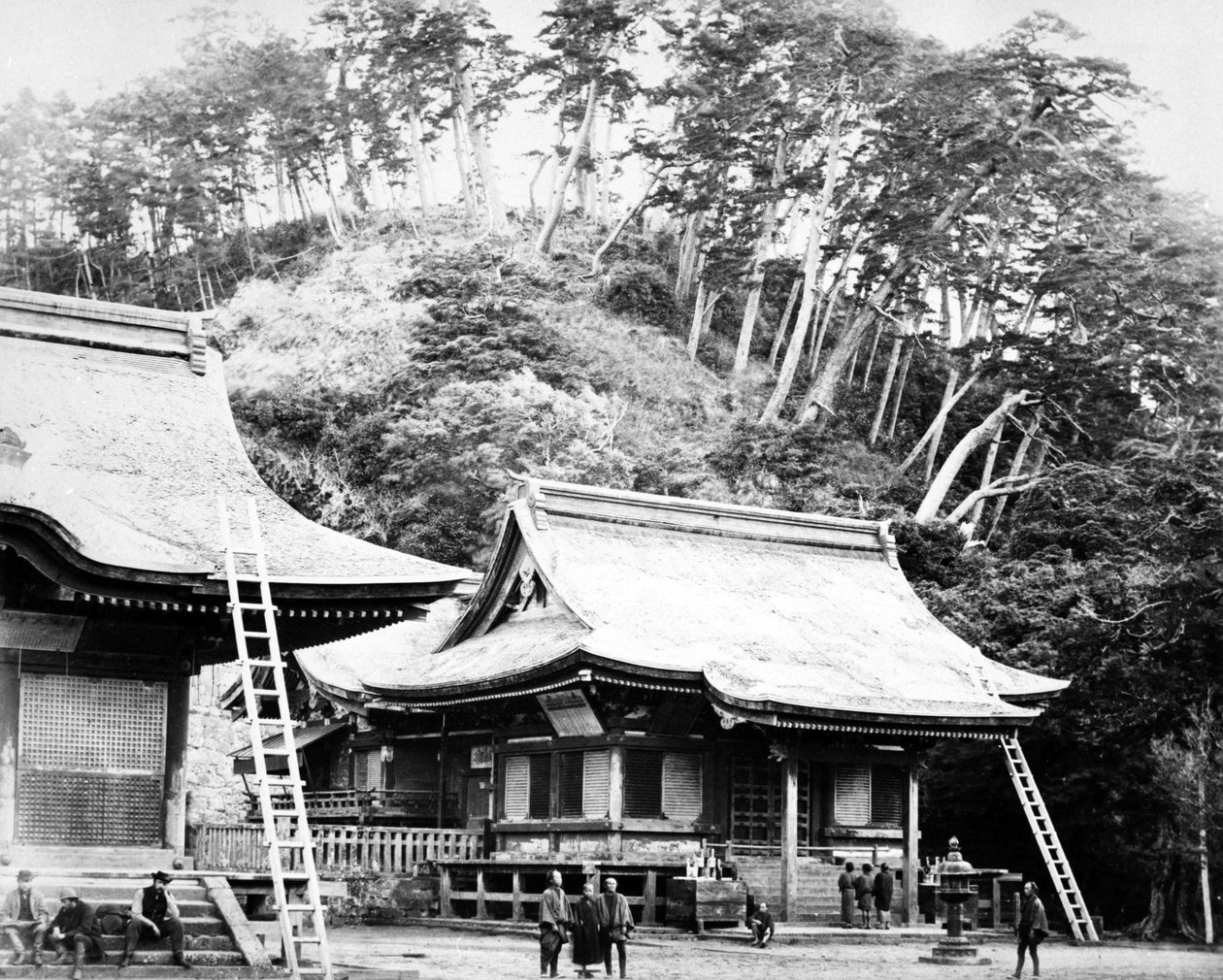 镰仓寺，c.1867 作者 菲利斯·比托（Felice Beato）