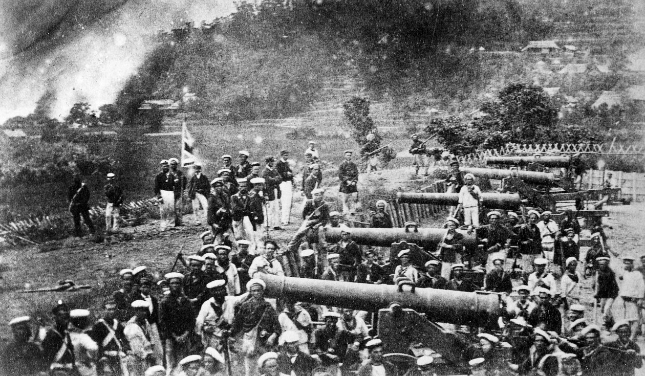 1864年，英国，美国，法国和荷兰的联合舰队占据了日本下关的电池堡垒 作者 菲利斯·比托（Felice Beato）