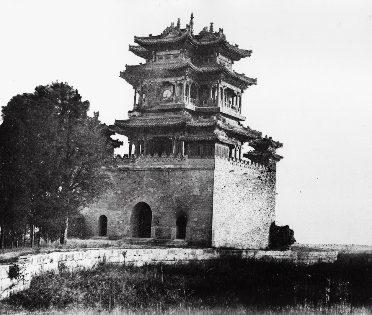 颐和园文学之神的眺望台，北京，1860年 作者 菲利斯·比托（Felice Beato）