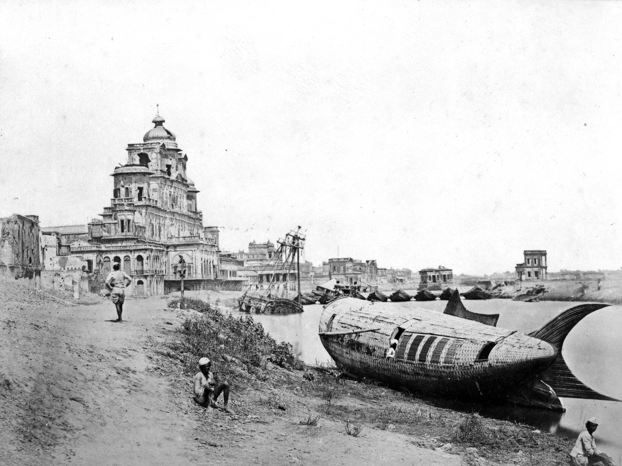在1858年印第安叛乱期间，在河Gumti，勒克瑙的Chattar Manzil宫殿的视图 作者 菲利斯·比托（Felice Beato）