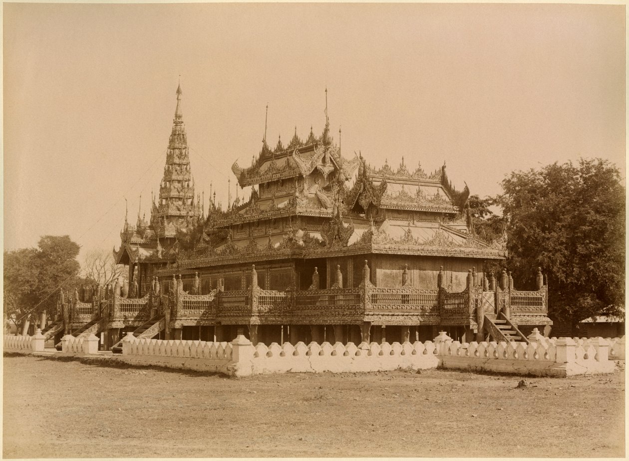 19世纪晚期缅甸曼德勒宫殿中的Nan-U Human-Se，Shwe-Kyaung（蛋白印刷品） 作者 菲利斯·比托（Felice Beato）