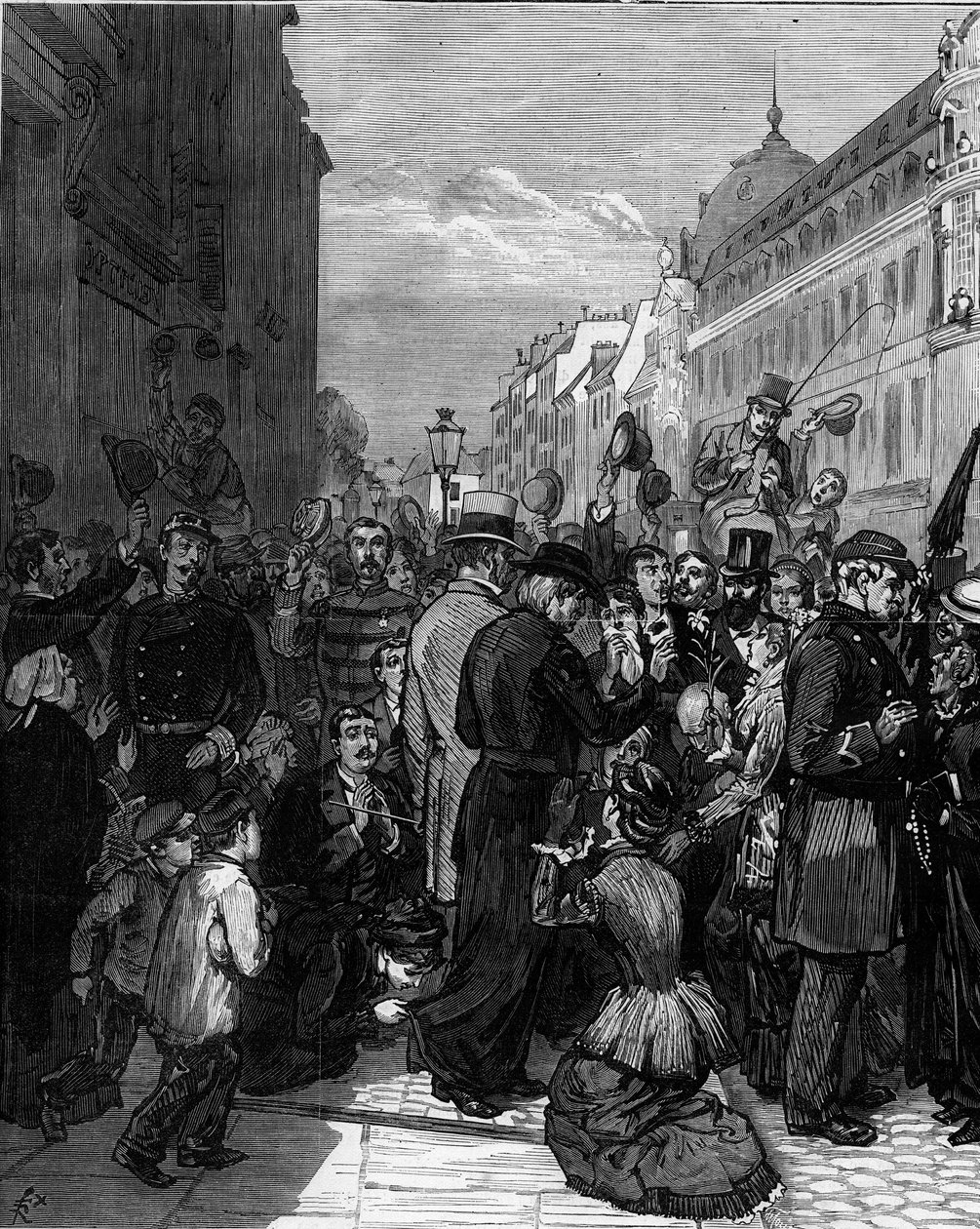 1880年3月，儒勒-费里颁布法令，取消了对未经批准的宗教团体成员的教育权，此后巴黎塞夫勒街的耶稣会被驱逐：巴黎民众对驱逐行动表示声援。 作者 菲利克斯·埃利·雷加美