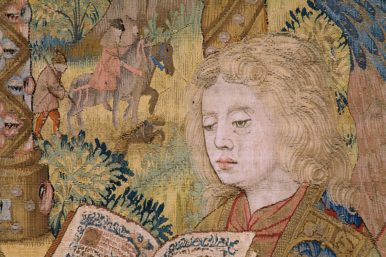 佛兰德挂毯。圣母与孩子和天使》（La Virgen con el niño y un àngel, Maria met Kind en engelen）。约 1500 年。 作者 佛兰芒学校