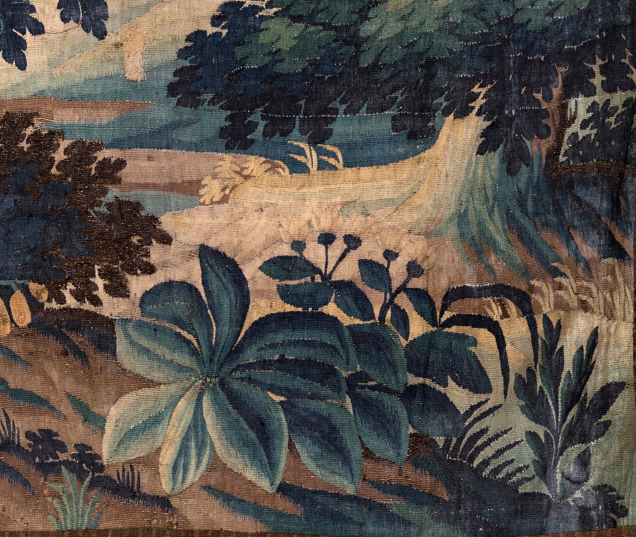 教区教堂（Sint-Walburgakerk）。佛兰德挂毯 "Verdure"。奥德纳德。17 世纪末至 18 世纪初。Sint-Walburgakerk Oudenaarde 教堂财产。 作者 佛兰芒学校