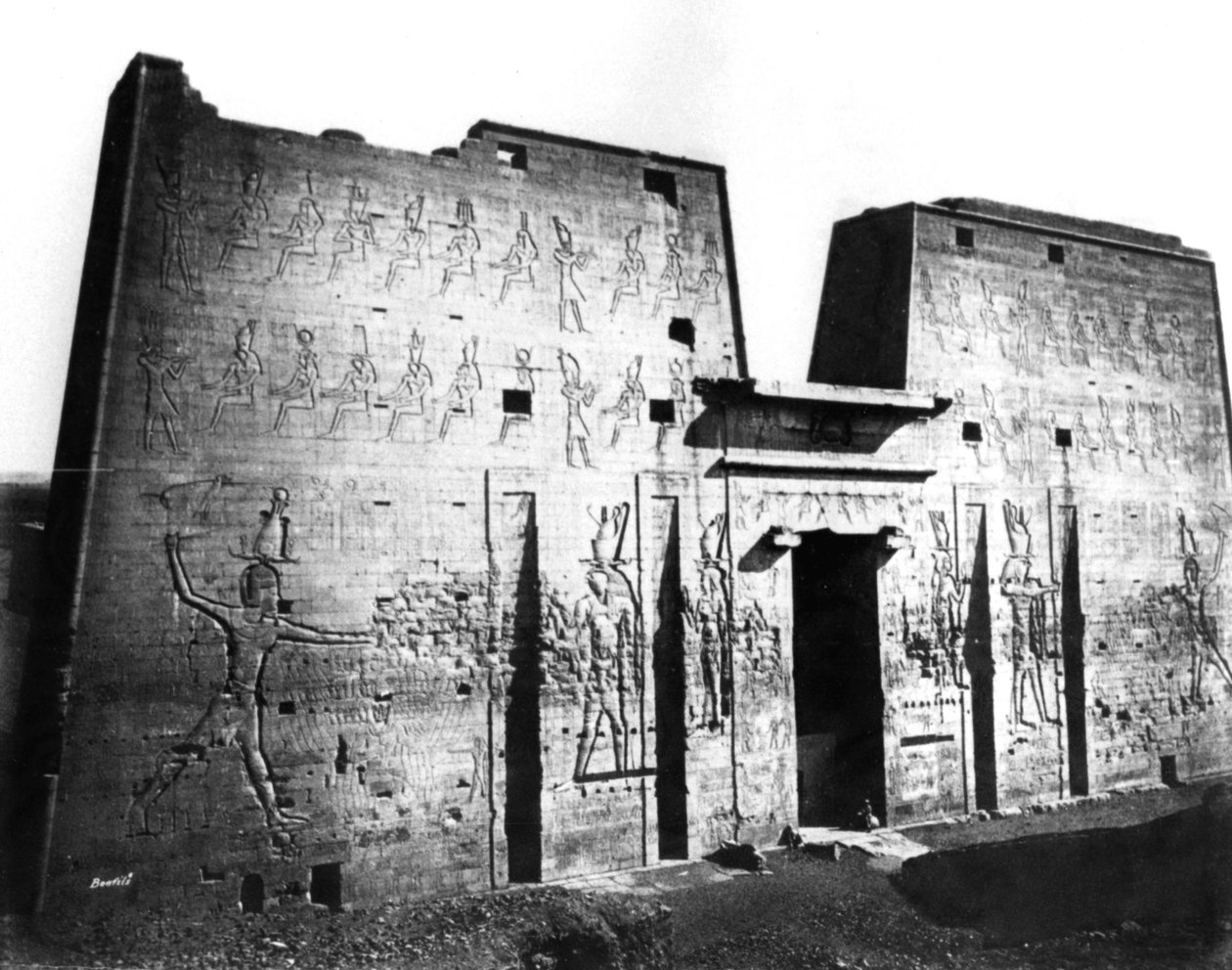 埃德富（Edfu），努比亚，埃及，1878年 作者 菲利克斯邦菲尔斯
