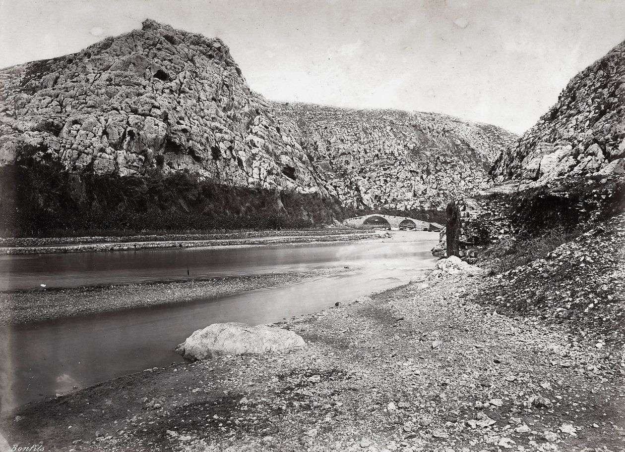 “Nahr el-Kalb”（狗河）在黎巴嫩山区，靠近贝鲁特，在巴勒斯坦 作者 菲利克斯邦菲尔斯