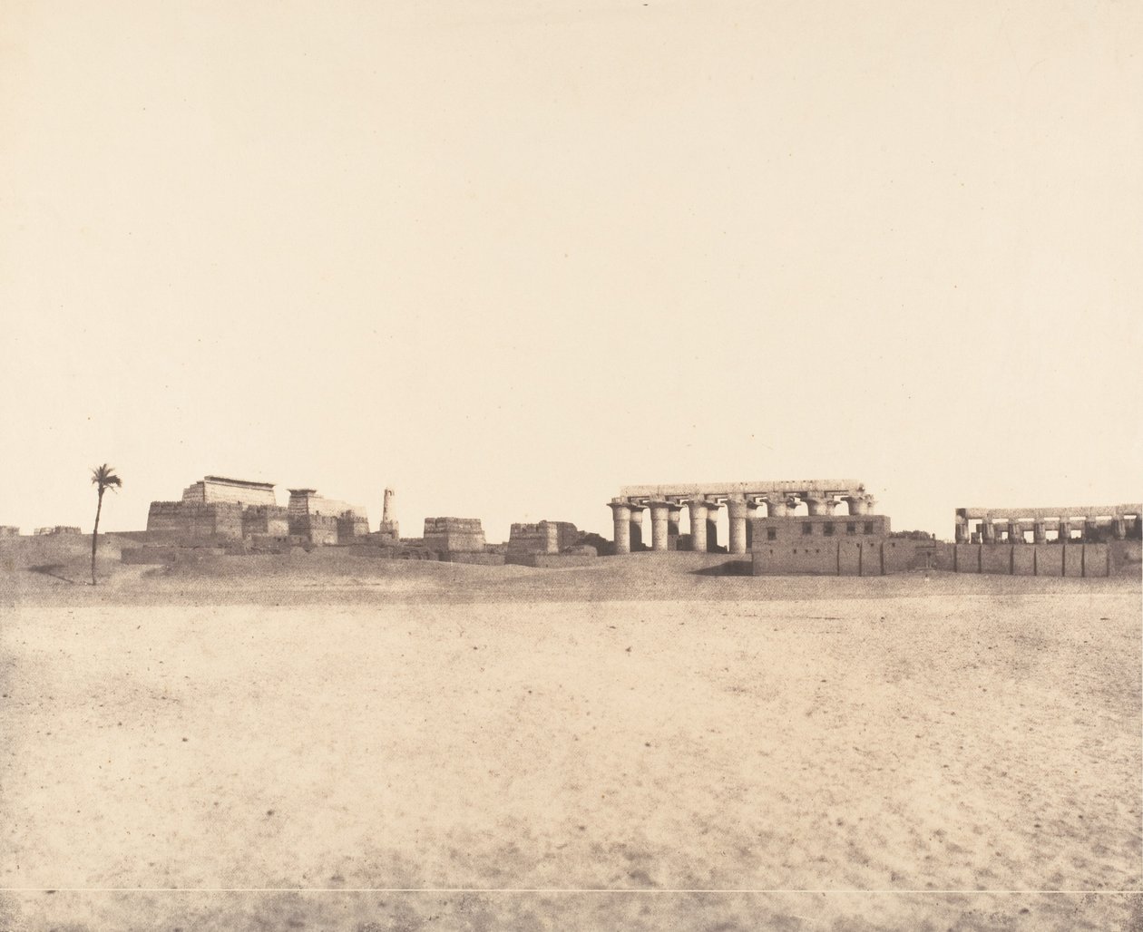 卢克索-底比斯，遗址总览，1851-52年。 作者 费利克斯·泰纳德