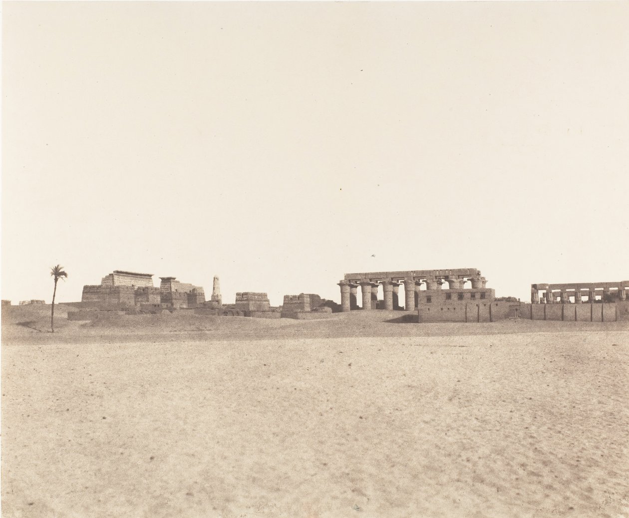 卢克索-底比斯，废墟总览，1851-52年，1853-54年印刷。 作者 费利克斯·泰纳德