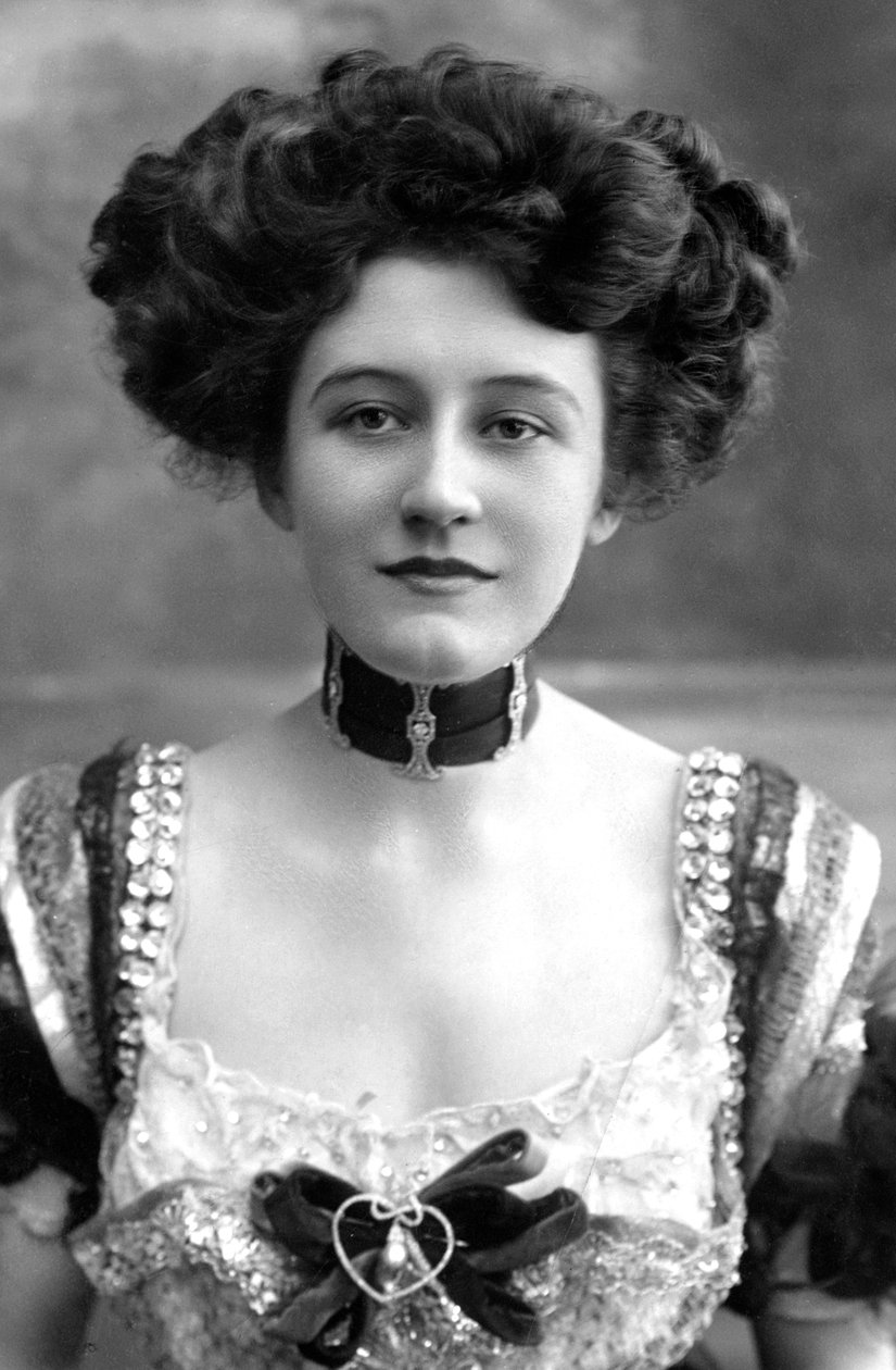 伊丽莎白·费斯（Elizabeth Firth），女演员，1908年。 作者 富勒姆和班菲尔德