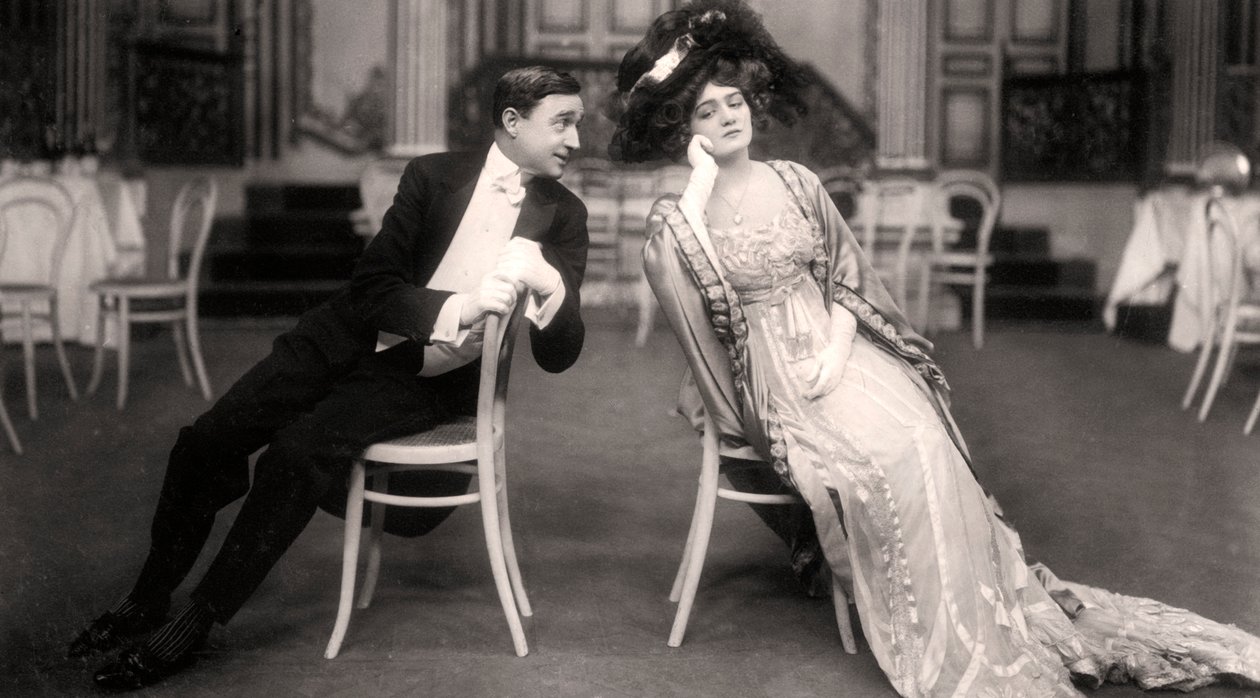 莉莉·艾西（Lily Elsie）和约瑟夫·科恩（Joseph Coyne），《欢乐寡妇》，1907年。 作者 富勒姆和班菲尔德