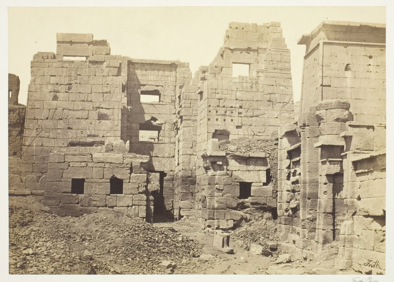 圣殿宫，麦地那-哈布，约1857年。 作者 弗朗西斯·弗里斯