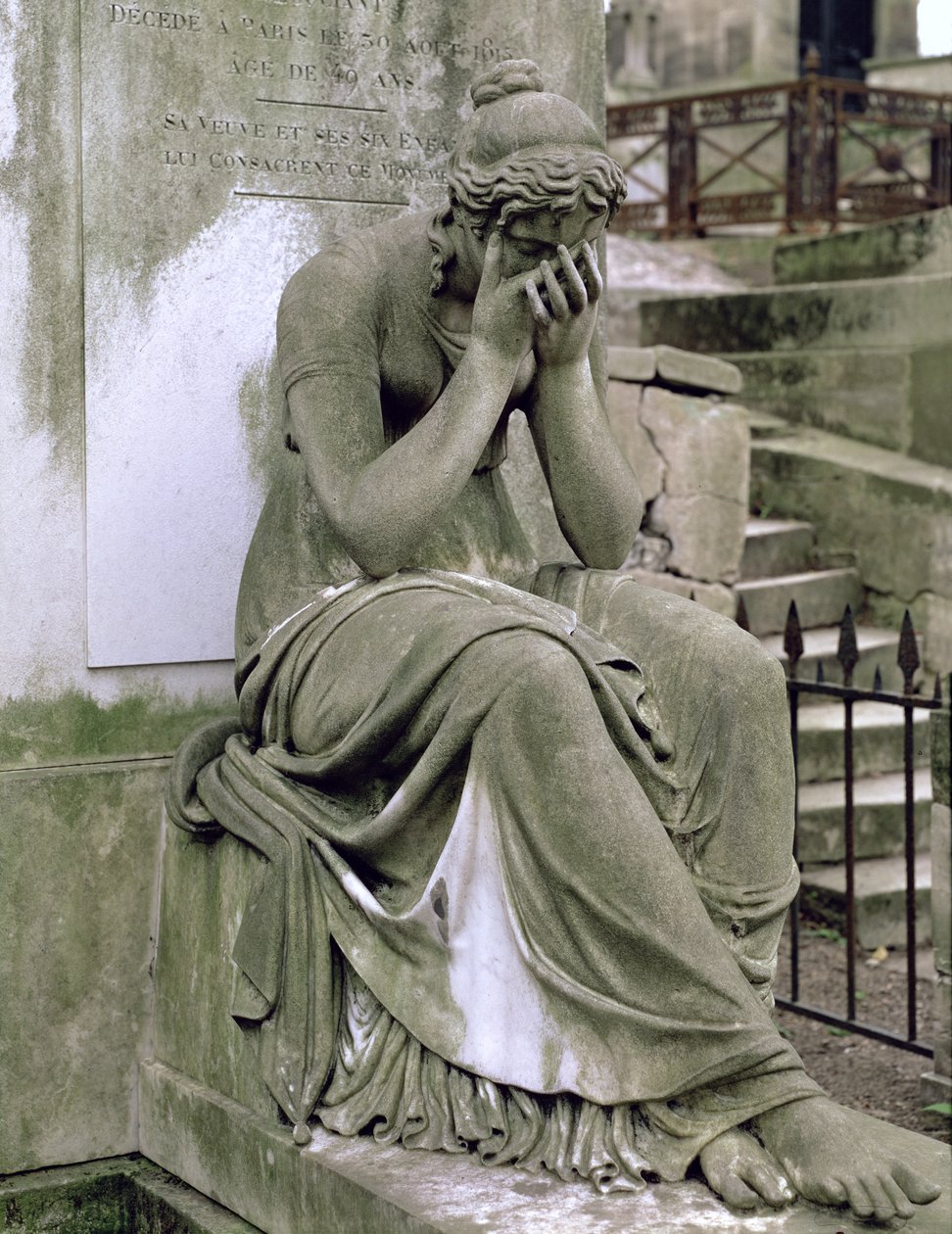 悲伤的图，来自Pierre Gareau墓（1815年）（大理石） 作者 弗朗索瓦·多米尼克（Francois Dominique Aime Milhomme）