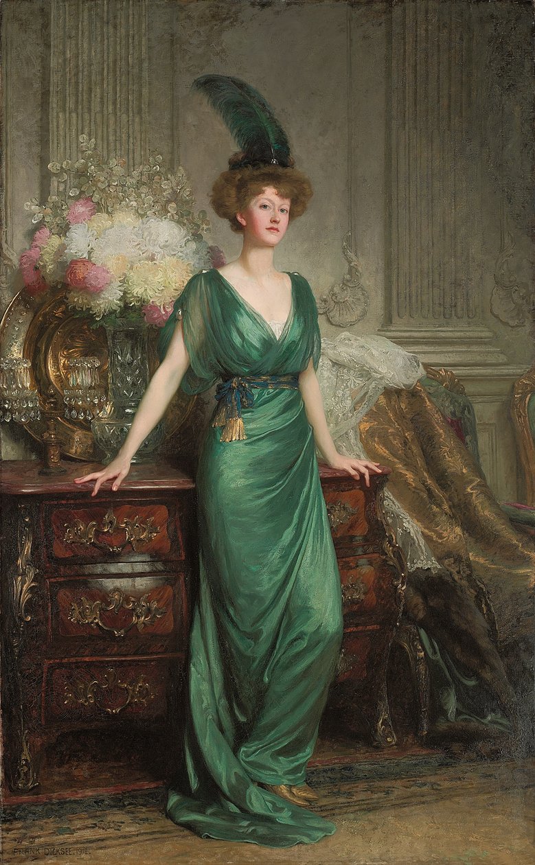 尊者的画像。厄内斯特·吉尼斯（Ernest Guinness）女士，站立，穿着一件翡翠的衣服和羽毛，1912年 作者 弗兰克·迪克塞