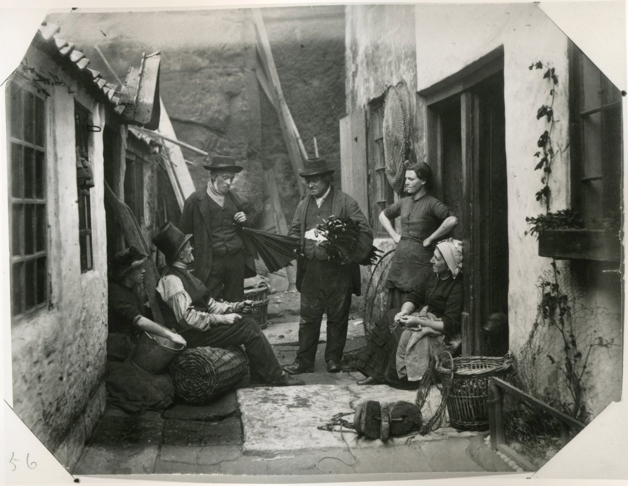惠特比·费希尔（Whitby Fisher Folk），约1885年（相纸印刷） 作者 弗兰克·梅多·萨克利夫