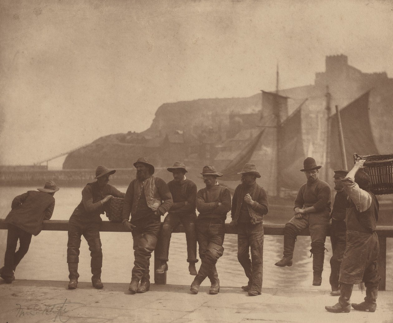 惠特比渔民，约 1885 年1885 年（照片） 作者 弗兰克·梅多·萨克利夫