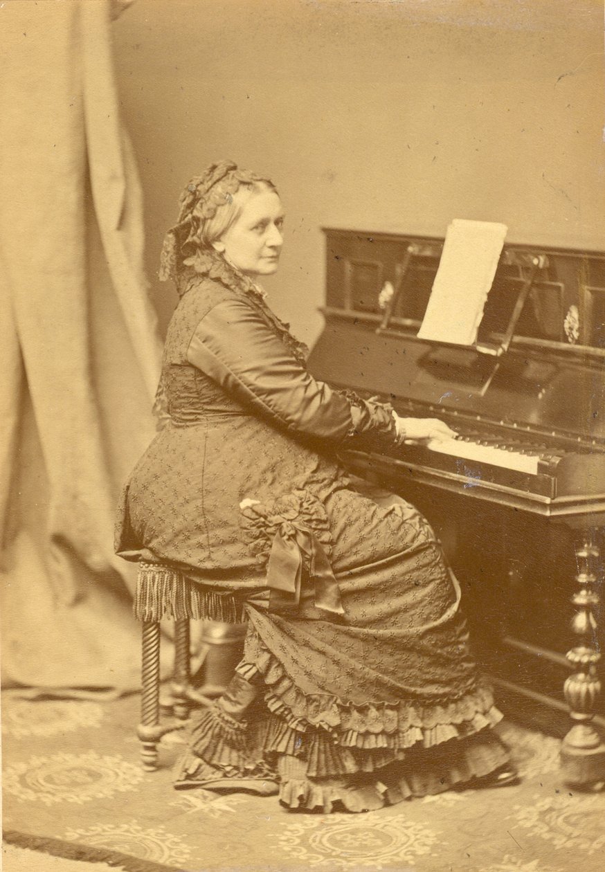 克拉拉·维克·舒曼（Clara Wieck-Schumann）的肖像，1819年至1896年在钢琴上，大约1878年。 作者 弗朗茨·汉夫斯坦格尔