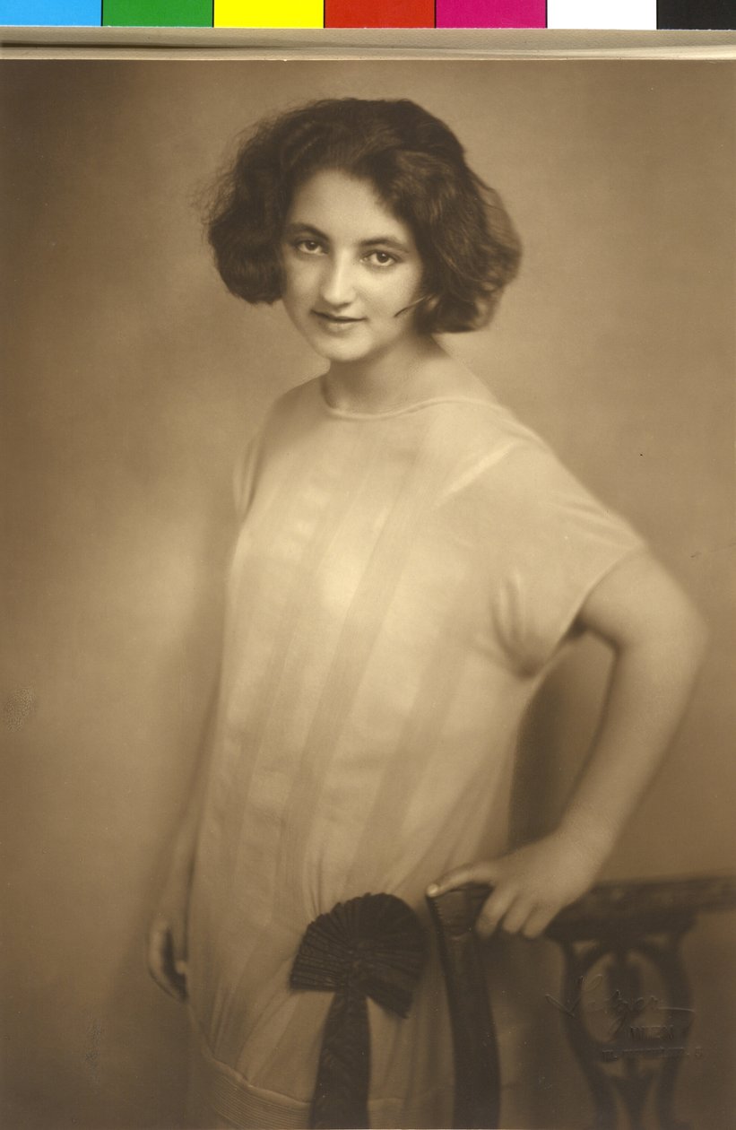 图片：莉莉-施尼茨勒（1909-1928） 作者 弗朗兹·泽维尔·塞策尔