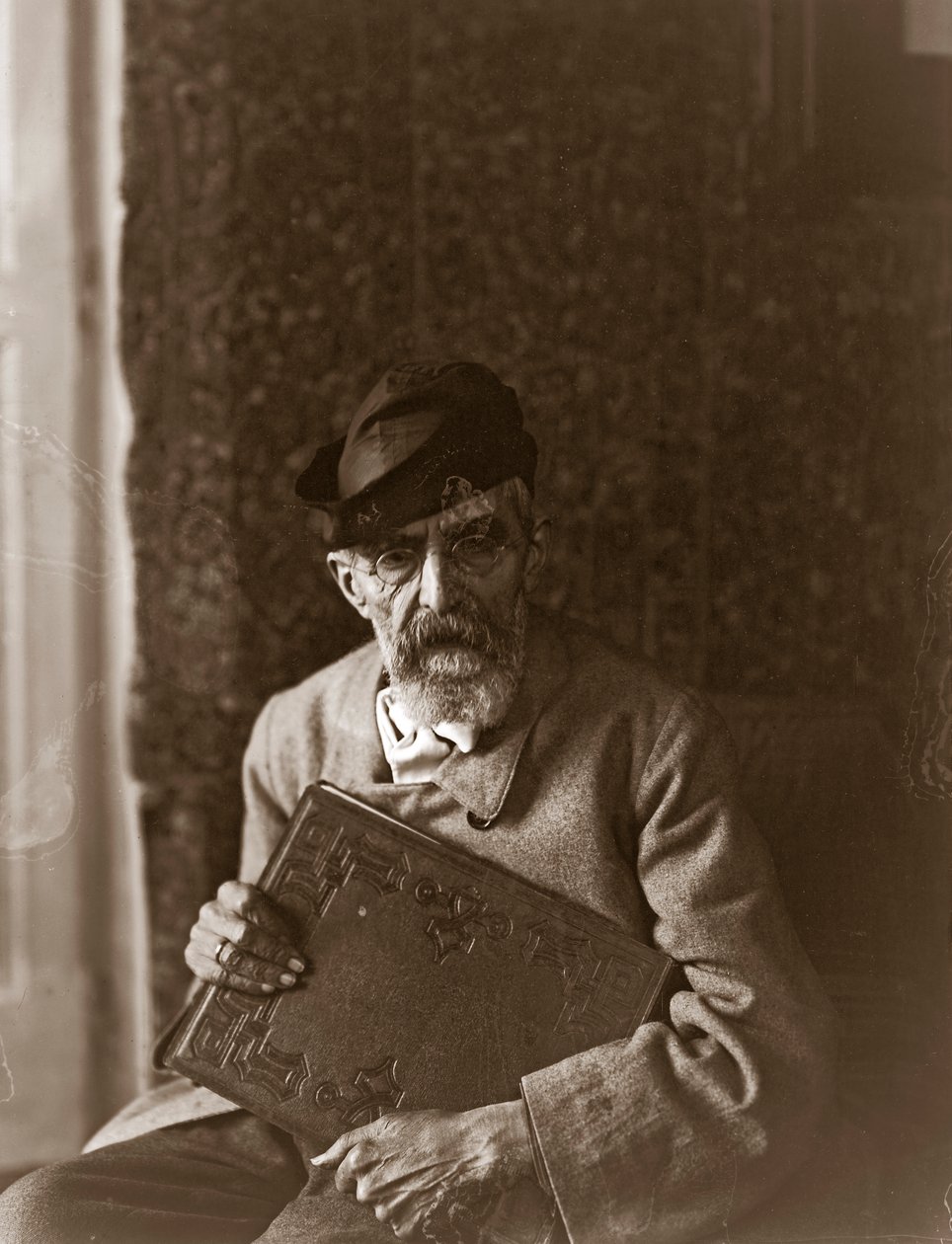 意大利画家Domenico Morelli（1826-1901）的肖像 作者 弗拉特利·阿利纳里（Fratelli Alinari）