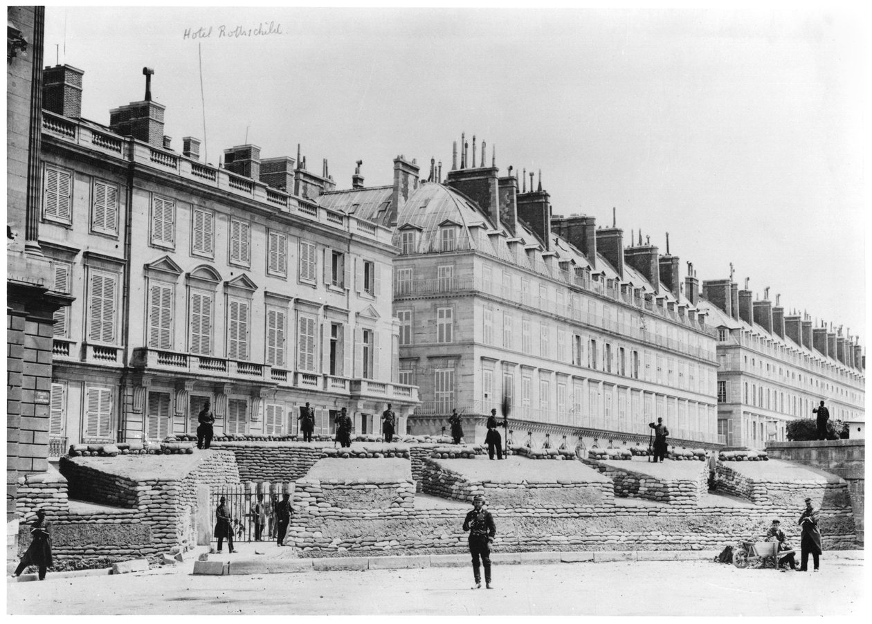 1871年在Rue de Rivoli的巴黎公社期间的路障 作者 法国摄影师