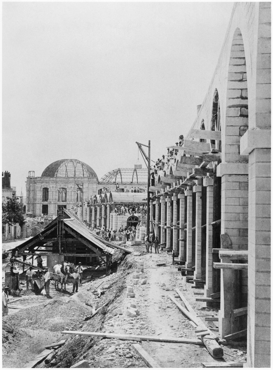 巴黎Auteuil车站附近的Auteuil高架桥的建设，c.1900 作者 法国摄影师