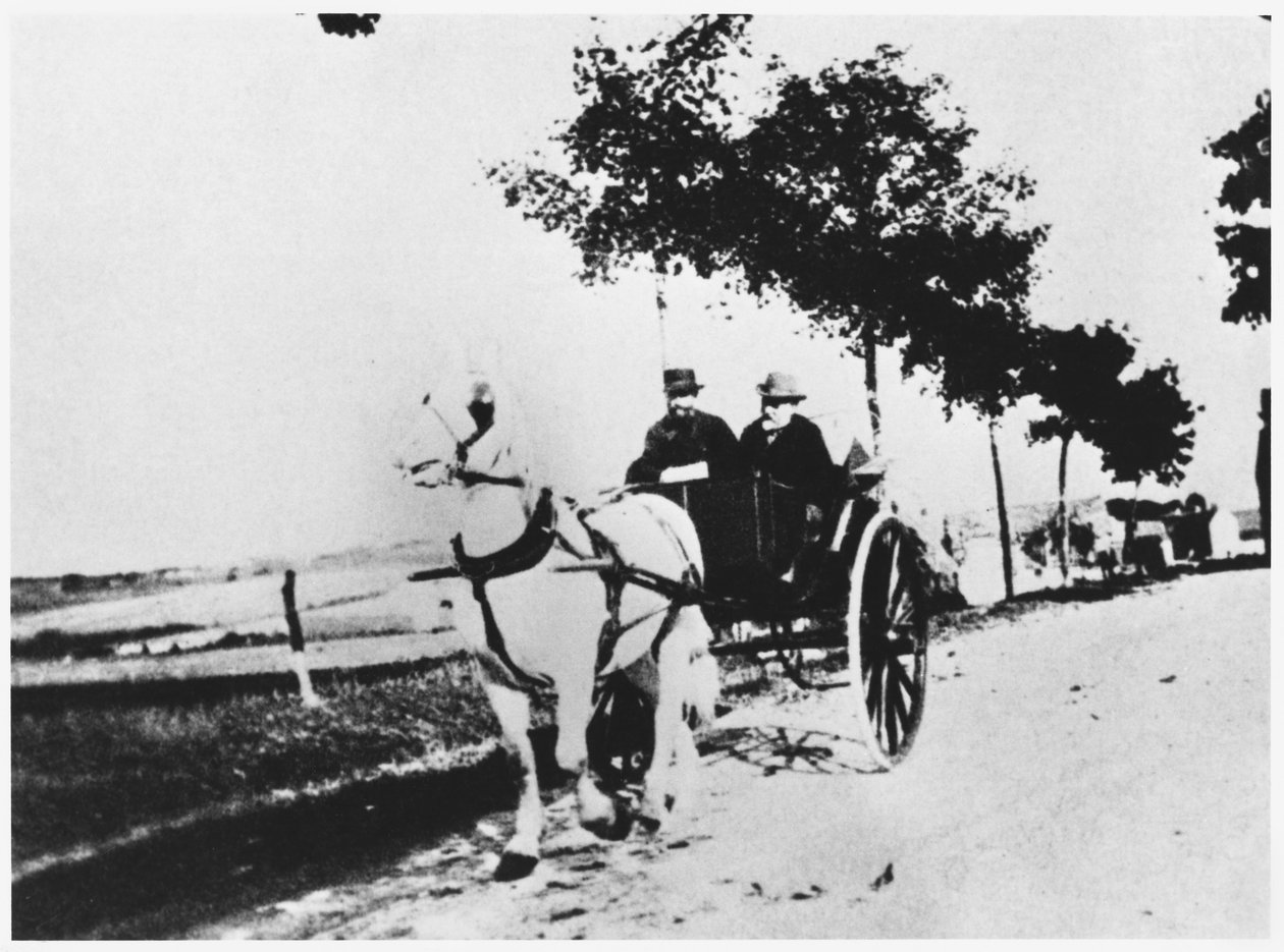 埃德加德加（1834-1917）和农村的朋友 作者 法国摄影师