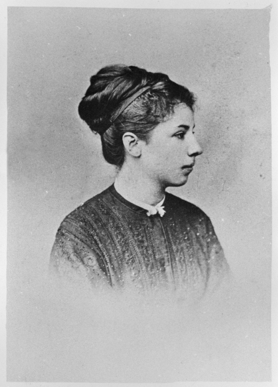 伊丽莎白德米特里娃（1851-1910） 作者 法国摄影师
