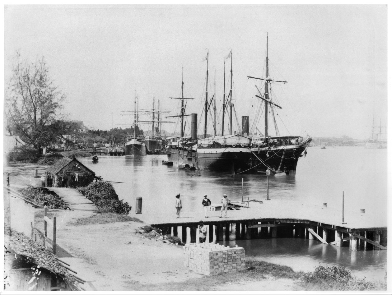 西贡的Messageries Maritimes的衬里，c.1900 作者 法国摄影师