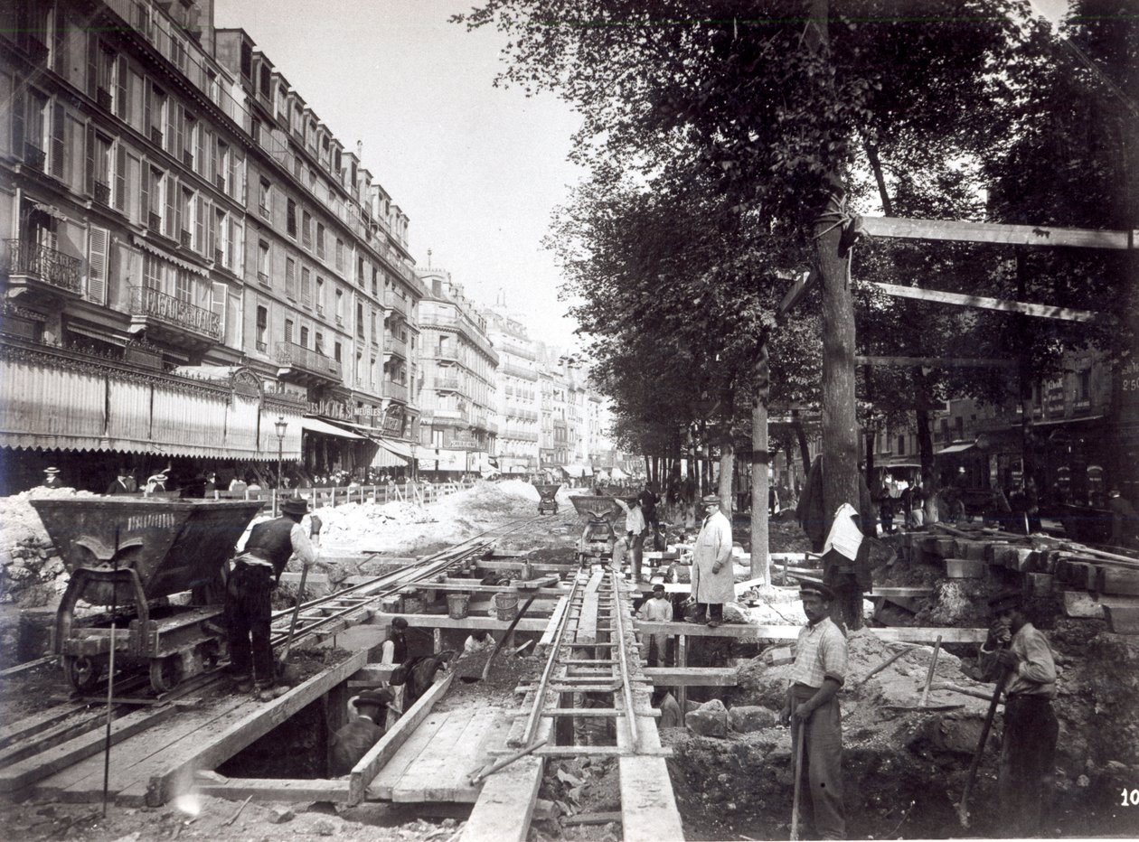 1903年在巴黎地铁的Ligne 1上建造圣保罗站 作者 法国摄影师