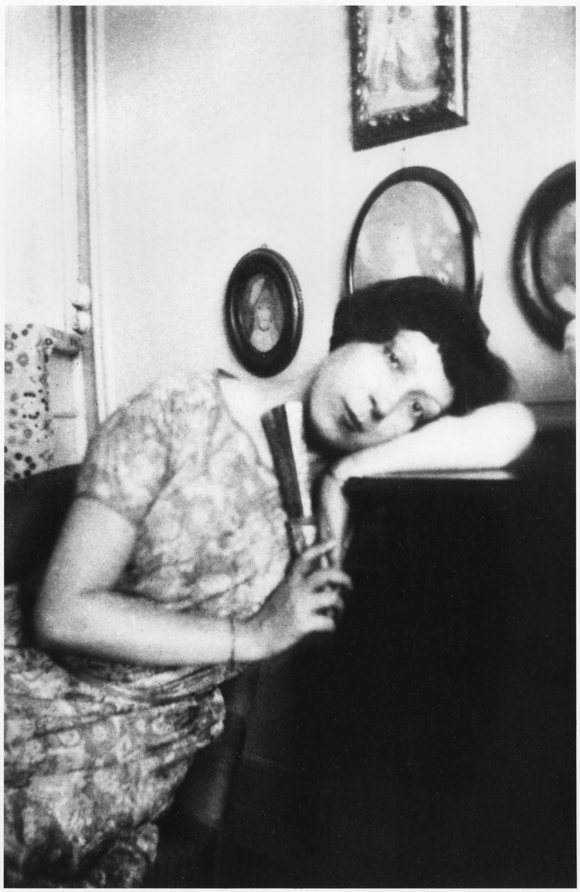 玛丽劳伦辛，1924年 作者 法国摄影师