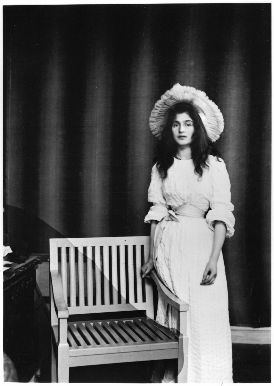 Julie Manet的肖像16岁（1878-1966）1894年 作者 法国摄影师