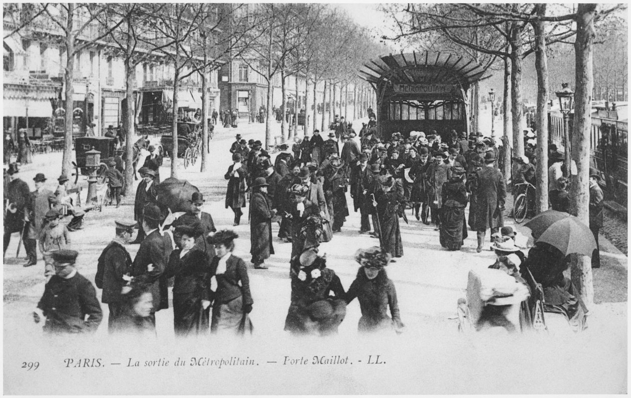 明信片描绘大都会车站出口，Porte Maillot，巴黎，由Hector Guimard（1867-1942）设计c.1905 作者 法国摄影师